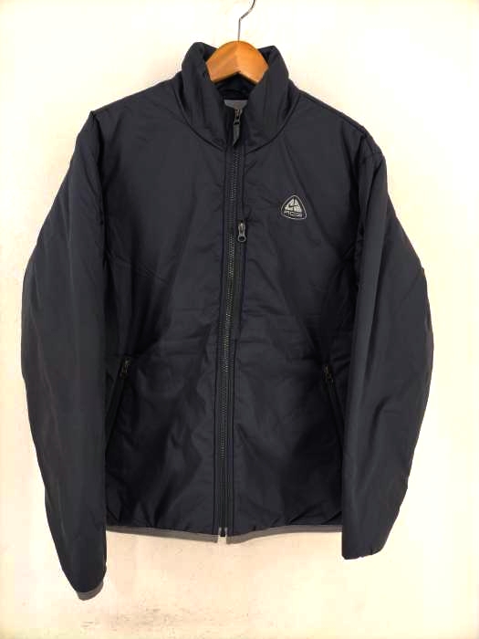 NIKE ACG（ナイキエーシージー） ロゴ刺繍中綿ブルゾンジャケット  