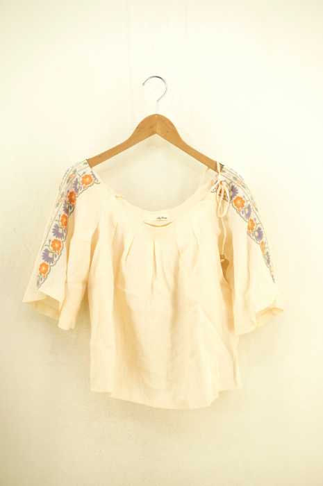 Lily Brown(リリーブラウン) 刺繍肩空きトップス レディース トップス