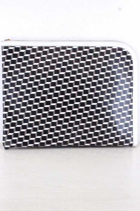 PIERRE HARDY (ピエールアルディ) 総柄クラッチバッグ メンズ バッグ