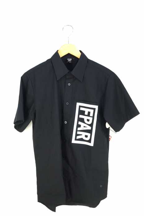 FPAR （フォーティーパーセントアゲインストライツ） ロゴプリント半袖ボタンシャツ メンズ トップス