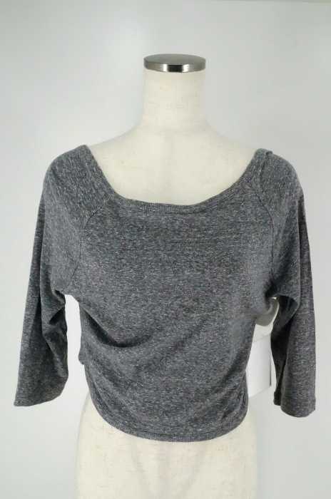 G.V.G.V. （ジーヴィジーヴィ） カーブヘムクロップドトップス レディース トップス