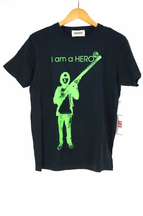DOARAT (ドゥアラット) キャラクタープリント Tシャツ メンズ トップス