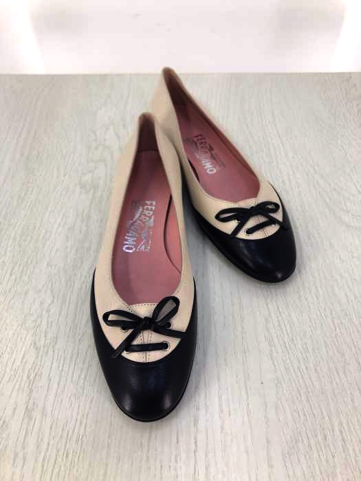 Salvatore Ferragamo（サルヴァトーレフェラガモ） フラットリボンパンプス レディース シューズ