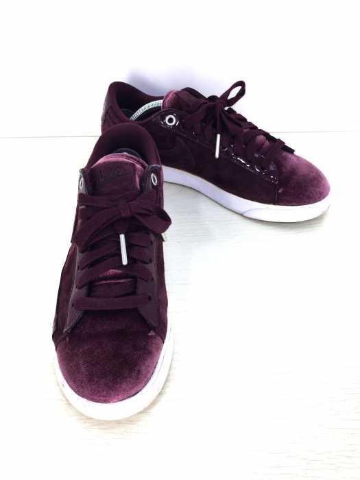 NIKE （ナイキ） BLAZER LOW LX レディース シューズ