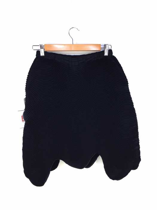 ISSEY MIYAKE（イッセイミヤケ） 変形加工プリーツスカート レディース スカート