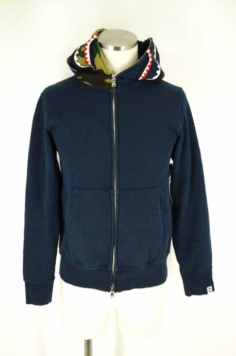 A BATHING APE （アベイシングエイプ） WGM シャークフルジップパーカー メンズ トップス