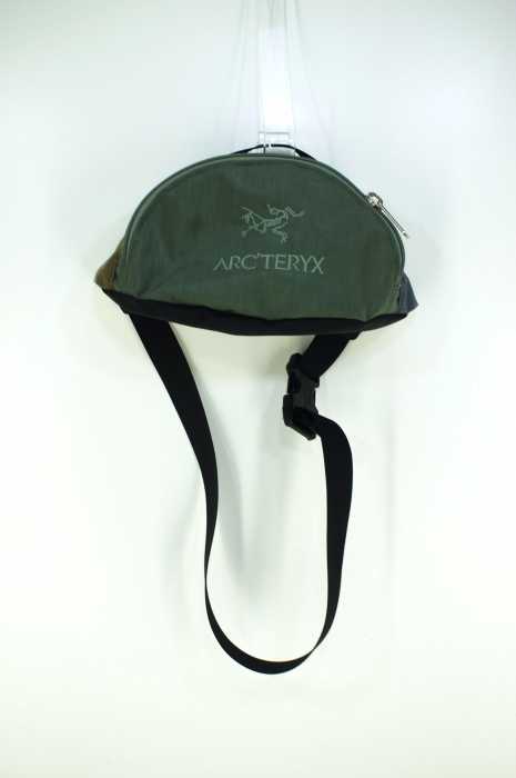 ARC'TERYX × BEAMS （アークテリクスビームス） 別注 URBAN FANNY メンズ バッグ