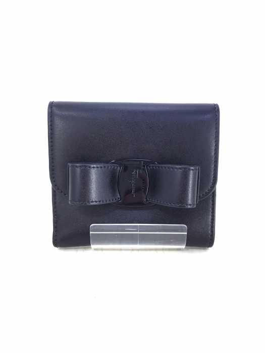 Salvatore Ferragamo （サルヴァトーレフェラガモ） Vara Black Leather bifold Wallet レディース 財布・ケース