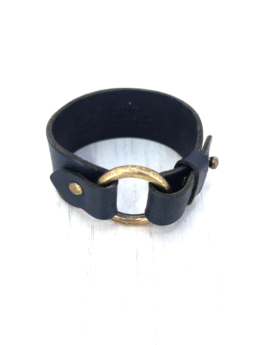 IL BISONTE（イルビゾンテ） レザーバングル レディース アクセサリー