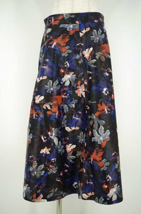 ZARA WOMAN (ザラ ウーマン) 総柄フェイクレザースカート レディース スカート