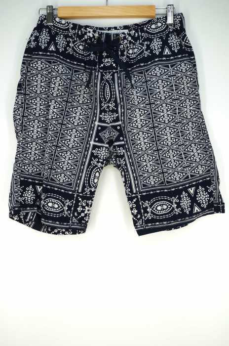 WHITE MOUNTAINEERING （ホワイトマウンテニアリング） Bandana Print Short Pants メンズ パンツ