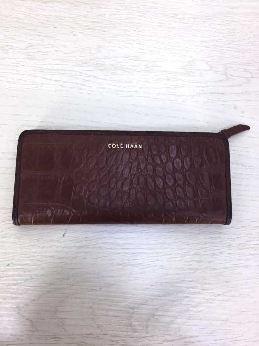 COLE HAAN（コールハーン） 型押し　ロゴ入り　ロングウォレット メンズ 財布・ケース