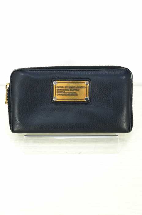 Marc by Marc Jacobs （マークバイマークジェイコブス） ラウンドジップ プレート ロングウォレット レディース 財布・ケース
