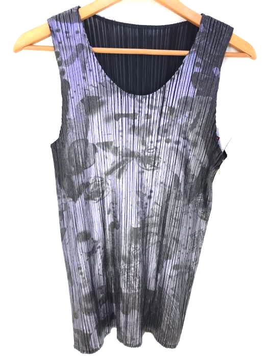 PLEATS PLEASE ISSEY MIYAKE(プリーツプリーズイッセイミヤケ) プリーツノースリーブプルオーバー レディース トップス