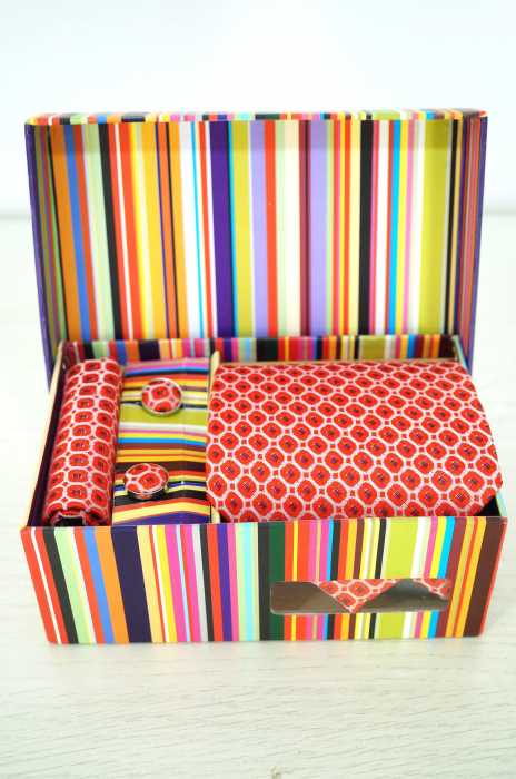 Paul Smith （ポールスミス） ネクタイ　チーフ　カフス　セット メンズ ファッション雑貨