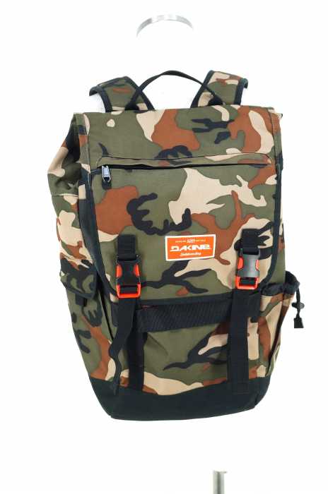 DAKINE （ダカイン） カモ柄　バックパック リュック メンズ バッグ
