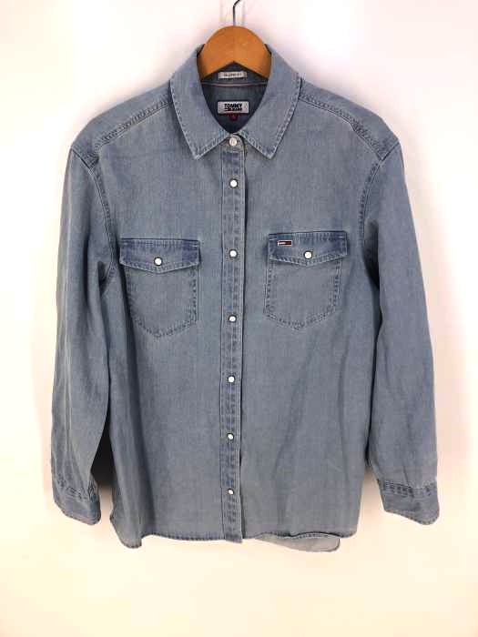tommy jeans（トミージーンズ） デニムシャツ 背面プリント レディース トップス