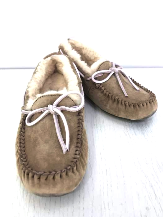 UGG（アグ） ムートンモカシン レディース シューズ