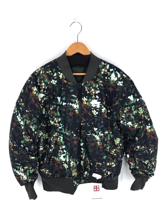 新品 NIKE インサレーション リバーシブル ボンバージャケット S ◆AR2184-325 迷彩 カモフラ 中綿 MA-1 ボマージャケット NIKE AS M NSW SYNFL SWOOSH BOMBER BLACK⁄PHOTON DUST⁄PHOTON DUST 21HO-I