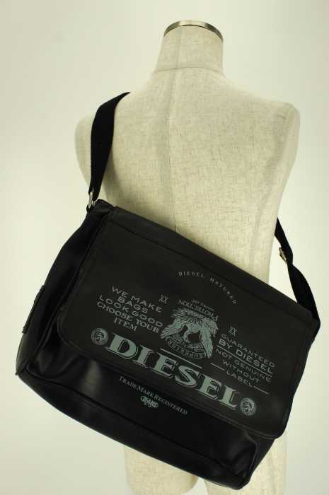 DIESEL （ディーゼル） HAPPY DAYS レザーショルダーバッグ メンズ バッグ