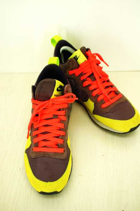 NIKE （ナイキ） INTERNATIONALIST MID インターナショナリスト レディース シューズ