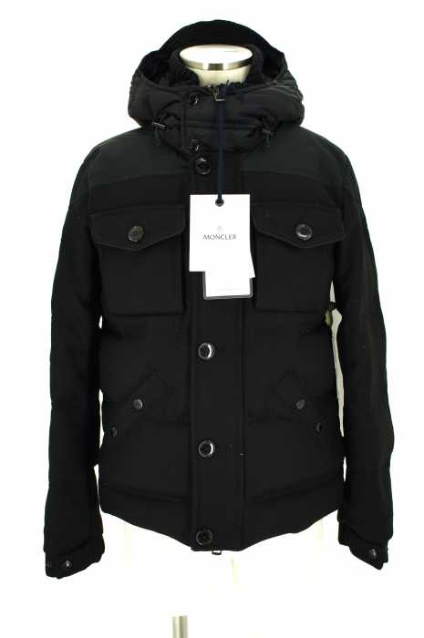 MONCLER (モンクレール) REPUBLIQUE ダウンジャケット メンズ アウター