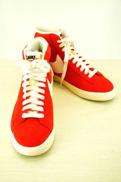 NIKE （ナイキ） WMNS BLAZER MID SUEDE VNTG レディース シューズ