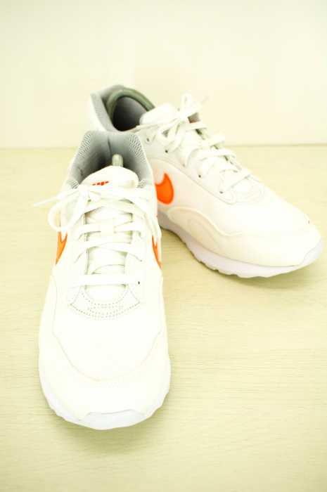 NIKE （ナイキ） AT4687-100 OUTBURST LX メンズ シューズ