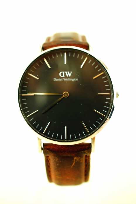 Daniel Wellington（ダニエルウェリントン） クォーツ レザーベルト メンズ 腕時計