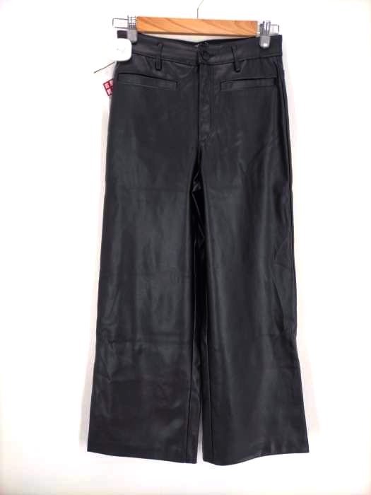 ZARA（ザラ） FAUX LEATHER PANTS フェイクレザーパンツ レディース パンツ