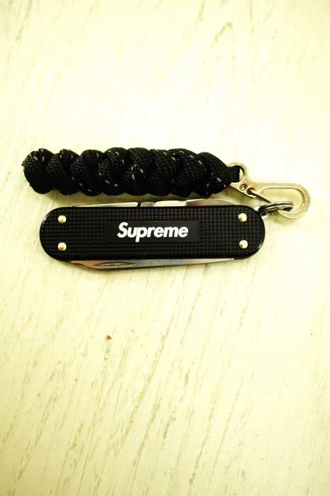 VICTORINOX×SUPREME(ビクトリノックス シュプリーム) Victorinox Classic Alox Knife メンズ ファッション雑貨