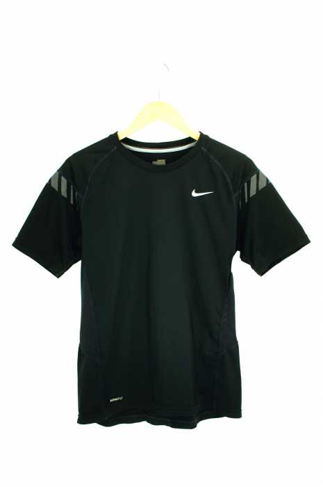 NIKE （ナイキ） ナイキフィット　半袖Tシャツ メンズ トップス