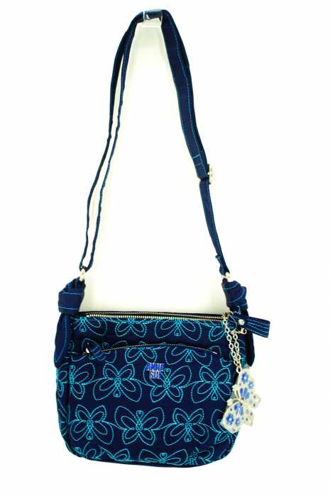 ANNA SUI （アナスイ） バタフライ刺繍ショルダー レディース バッグ
