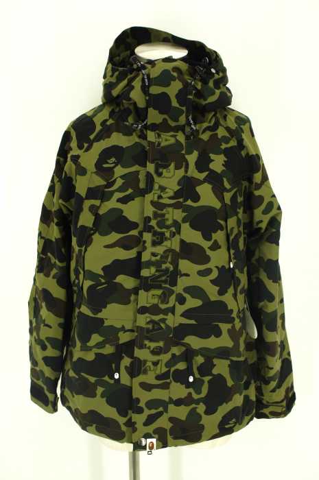 A BATHING APE （アベイシングエイプ） 1ST CAMO SNOW BOARD JACKET マウンテンパーカー メンズ アウター