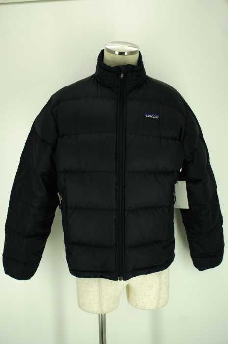 patagonia （パタゴニア） ロゴ入りダウンジャケット メンズ アウター