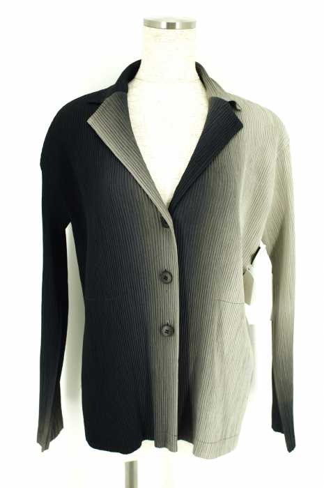 ISSEY MIYAKE（イッセイミヤケ） グラデーション プリーツ 3B ジャケット レディース アウター
