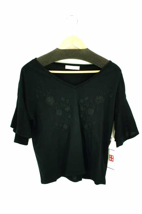 AZUL by moussy （アズールバイマウジー） 花柄刺繍フレアスリーブVネックプルオーバー レディース トップス