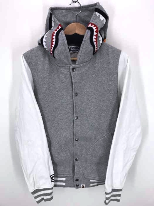 A BATHING APE（アベイシングエイプ） SHARK VARSITY TYPE HOODIE メンズ アウター