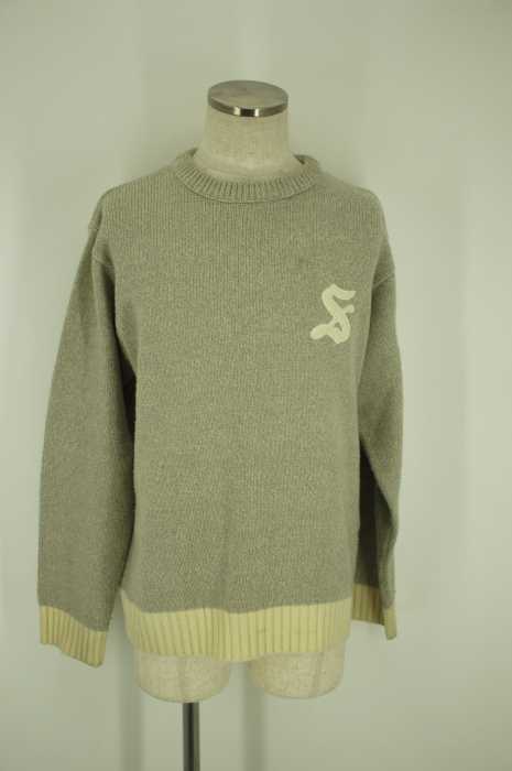 STUSSY （ステューシー） 胸ポイントロゴクルーネックセーター メンズ トップス