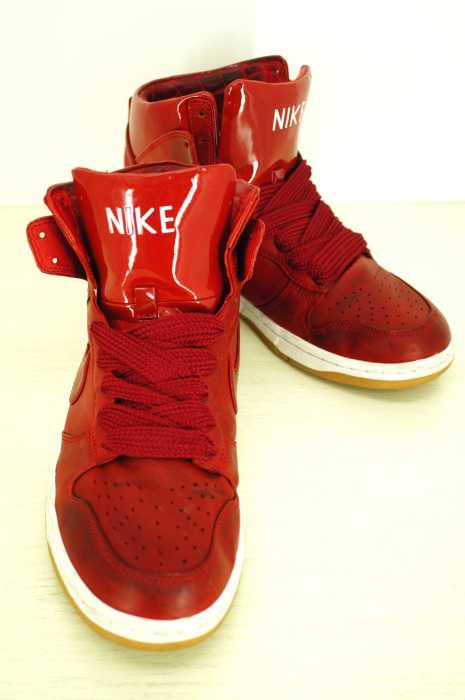 NIKE （ナイキ） DUNK HIGH LUX SP ジムレッド ダンク　ハイ　ラックス メンズ シューズ