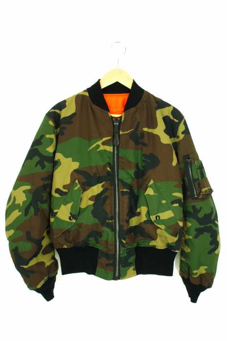 ALPHA INDUSTRIES （アルファインダストリーズ） USA製フライトカモフラジャケット メンズ アウター