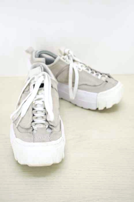 ONITSUKA TIGER（オニツカタイガー） CHUNKY RUNNER LO
