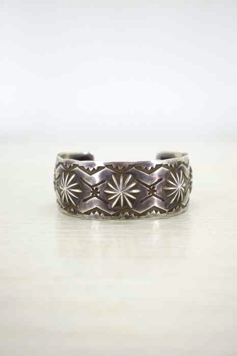 NAVAJO（ナバホ） NORA BILL STERLING刻印   Indian Jewelry メンズ アクセサリー