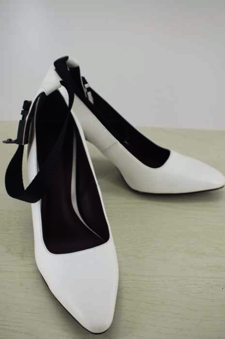 CHARLES & KEITH(チャールズキース) ベルトストラップパンプス レディース シューズ