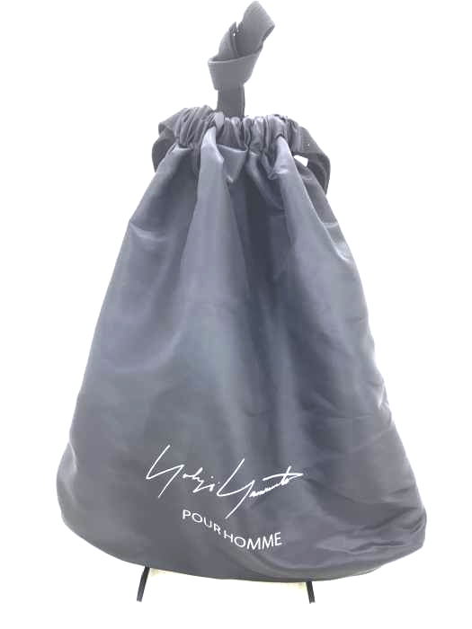 Yohji Yamamoto POUR HOMME（ヨウジヤマモトプールオム） 青山店ノベルテ　ィ ナイロンフロントロゴナップザック メンズ バッグ