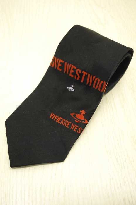 Vivienne Westwood ヴィヴィアンウエストウッド ロゴプリントネクタイ メンズ ファッション雑貨 ブランド古着買取販売バズストア Vivienne Westwood ヴィヴィアンウエストウッド ロゴプリントネクタイ メンズ ファッション雑貨 ブランド古着買取販売バズストア