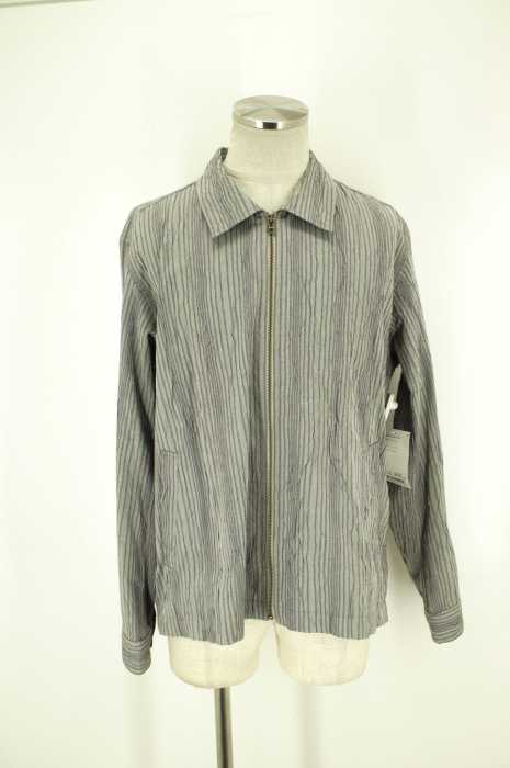 ISSEY MIYAKE (イッセイミヤケ) 17SS シワ加工ストライプ柄ジップアップジャケット メンズ アウター