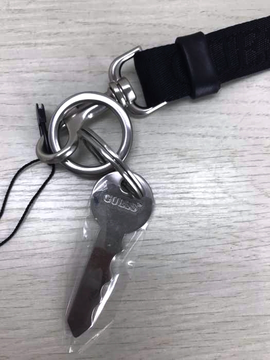 GUESS(ゲス) ネックストラップ メンズ アクセサリー