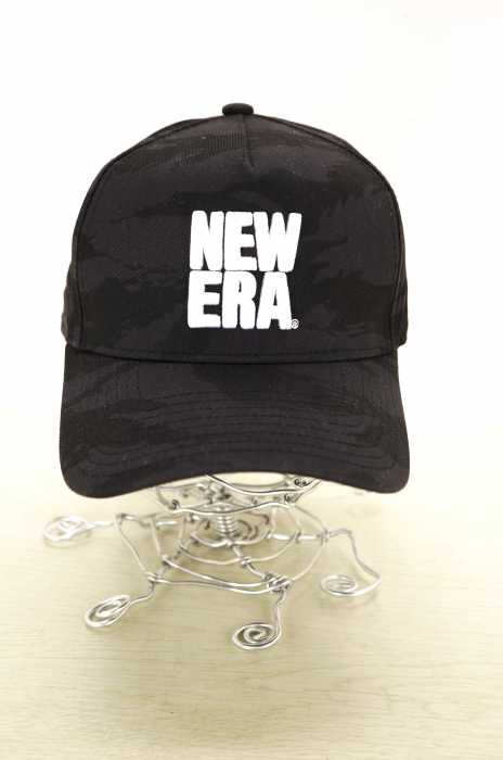NEW ERA （ニューエラ） カモ柄 フロントロゴ メンズ 帽子