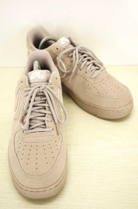 NIKE (ナイキ) AIRFOCE1 07 LV8 スエード メンズ シューズ